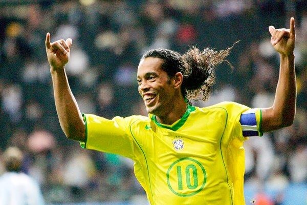 Brazil voi Ronaldinho tung de bep Thai Lan 7-0 tai King's Cup hinh anh
