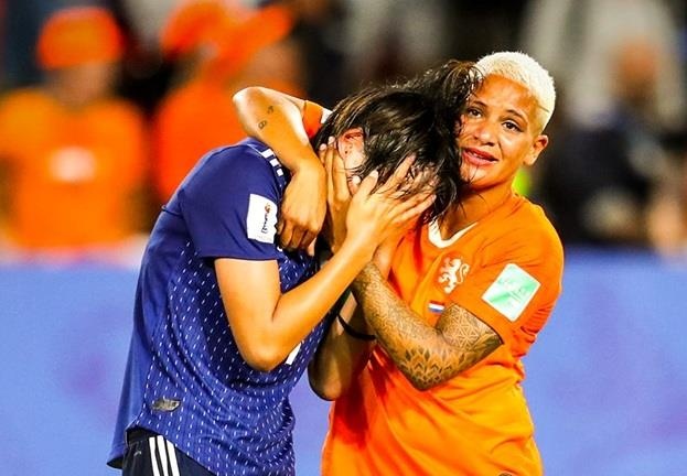 Tuyen nu Nhat Ban bat khoc vi bi loai khoi World Cup hinh anh