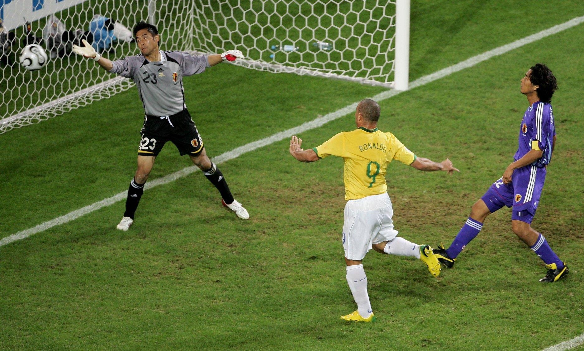 Ronaldo ảnh 3 Ronaldo anh 3