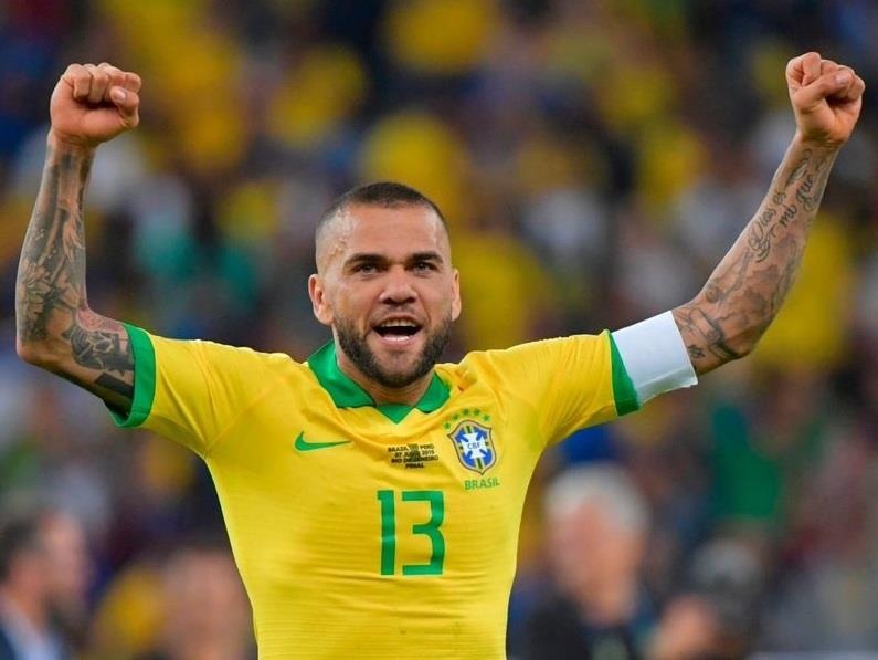 Doi truong tuyen Brazil lap thanh tich chua tung co trong lich su hinh anh