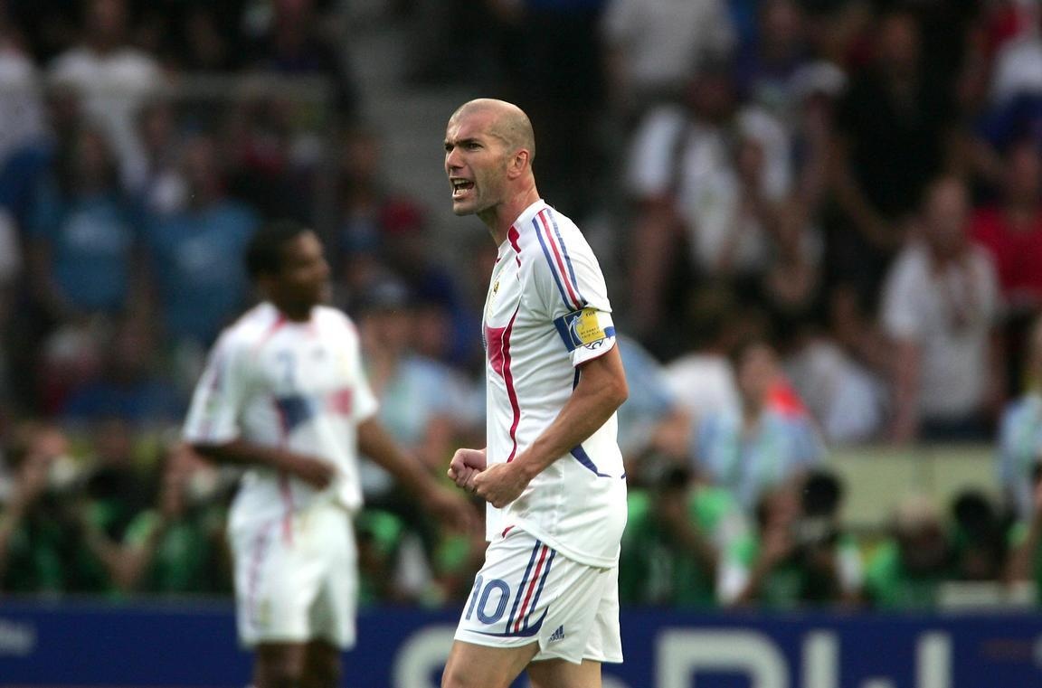 Zinedine Zidane húc đầu ảnh 8 Zinedine Zidane huc dau anh 8