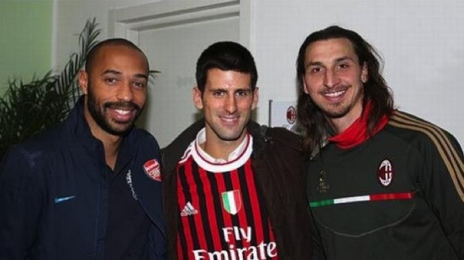 Novak Djokovic ham mo CLB bong da nao? hinh anh