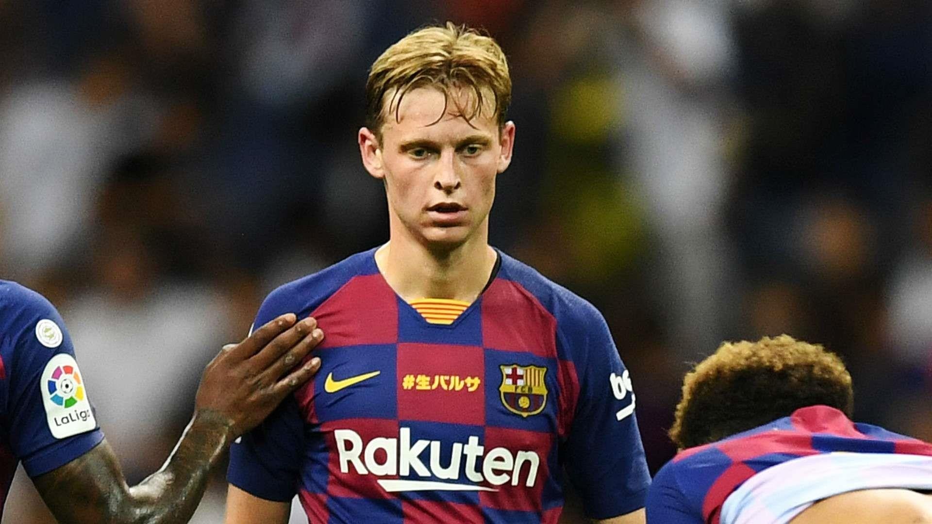 De Jong khong hai long ve loi choi cua Barca hinh anh
