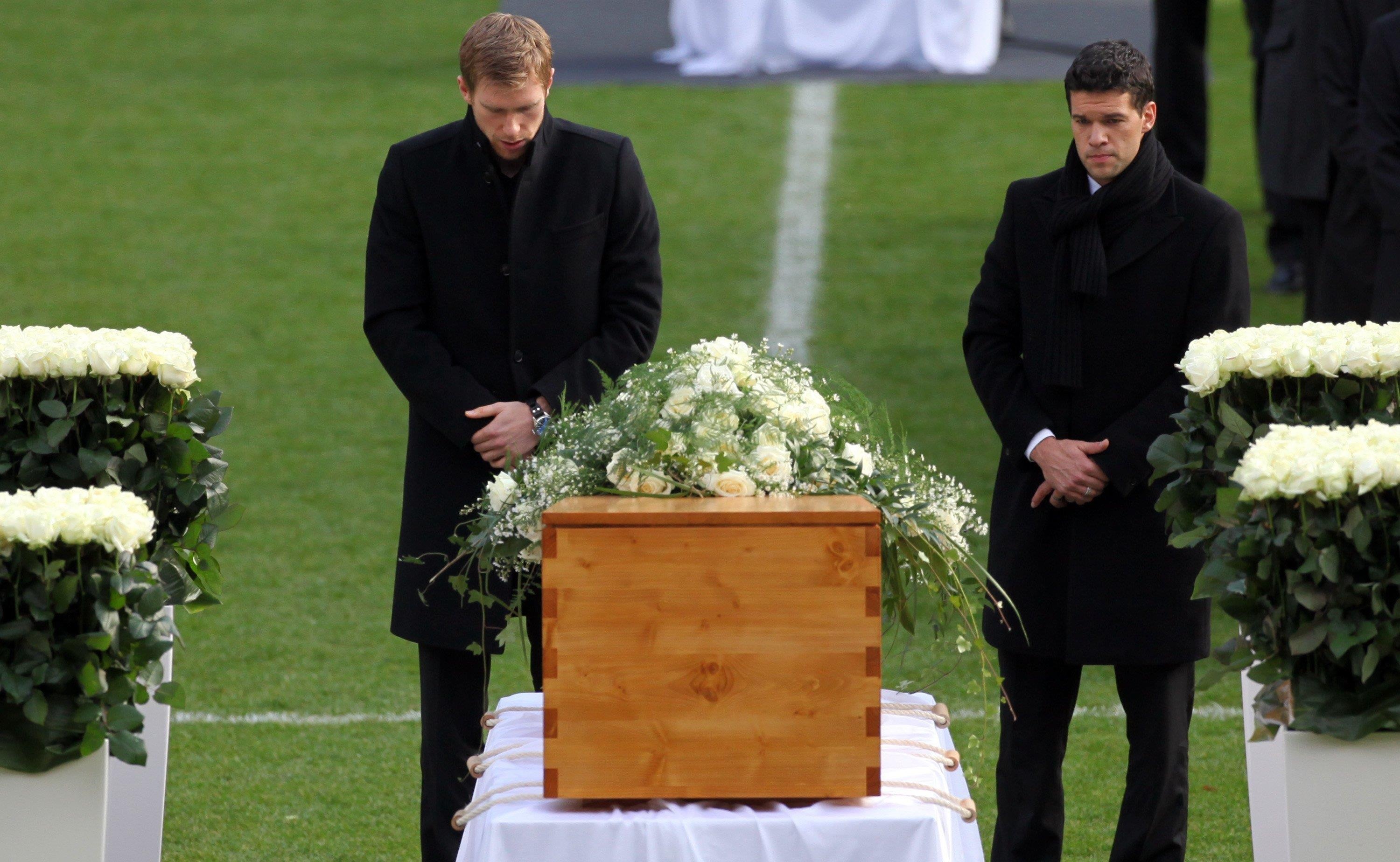 Robert Enke tự vẫn ảnh 2 Robert Enke tu van anh 2