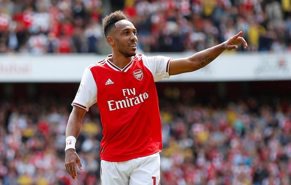 Thang Burnley, Arsenal lap thanh tich chua tung co sau 10 nam hinh anh