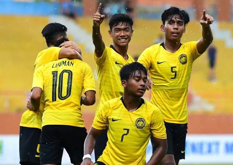 Khong phai Viet Nam, Malaysia moi la nen bong da tre so mot khu vuc hinh anh