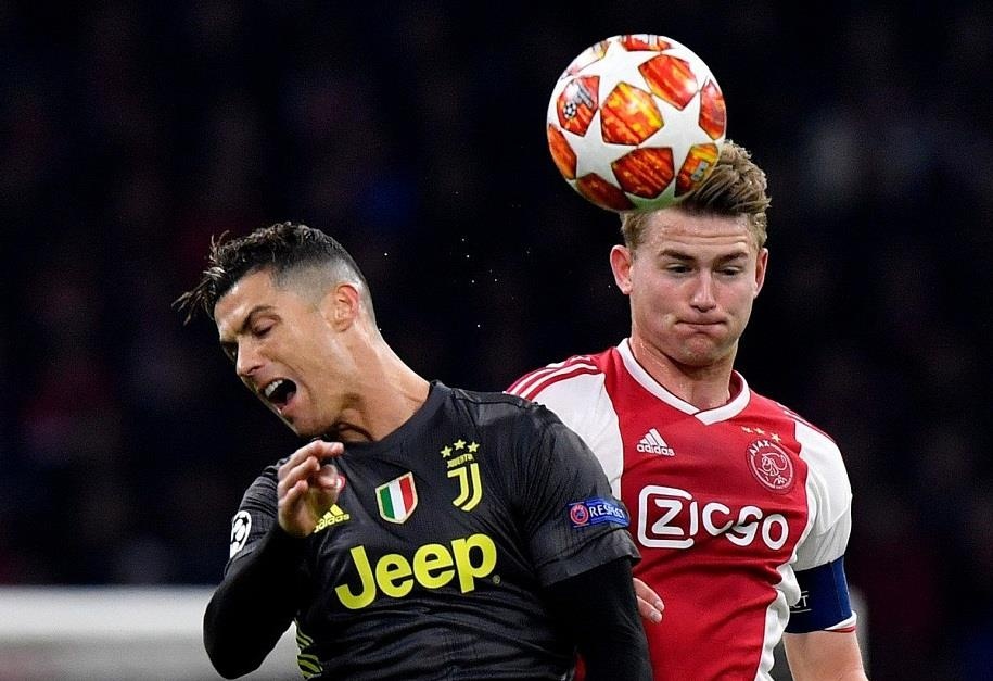 'Juventus mua Ronaldo va De Ligt de vo dich Champions League' hinh anh