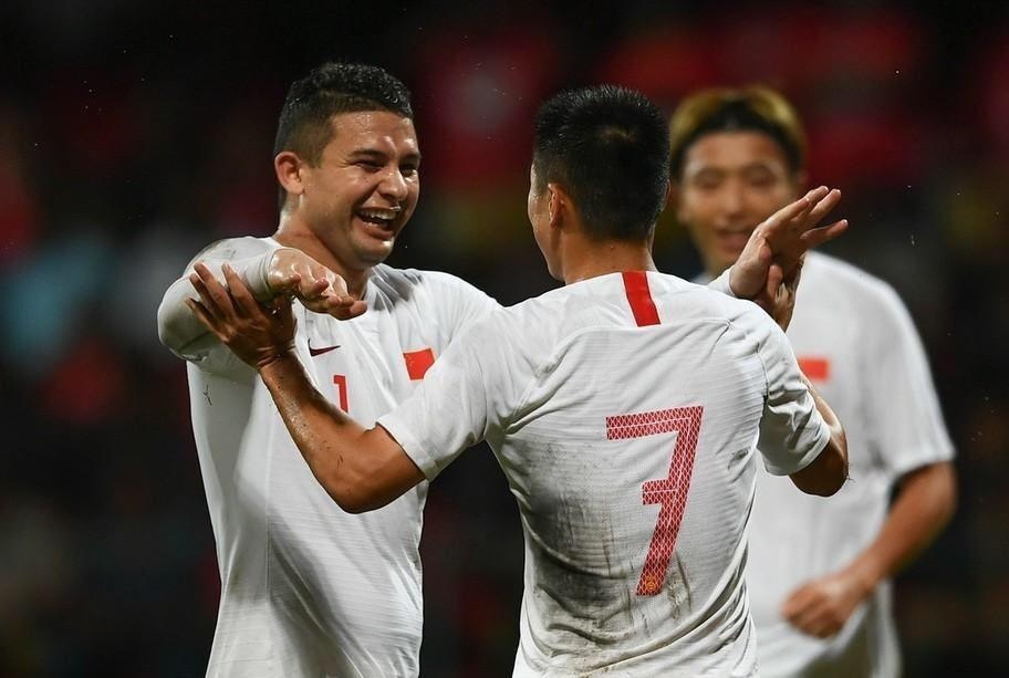 Cau thu nhap tich giup Trung Quoc thang 5-0 o vong loai World Cup 2022 hinh anh