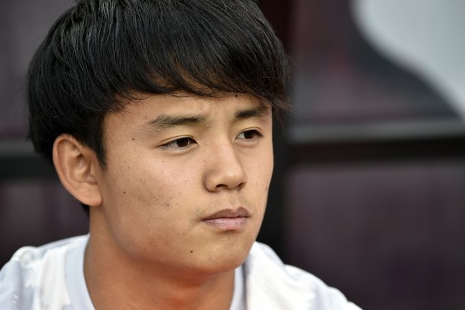 Bao Tay Ban Nha khen ngoi man trinh dien cua Takefusa Kubo hinh anh