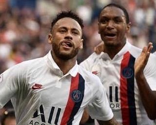 Neymar duoc giam an treo gio o Champions League hinh anh