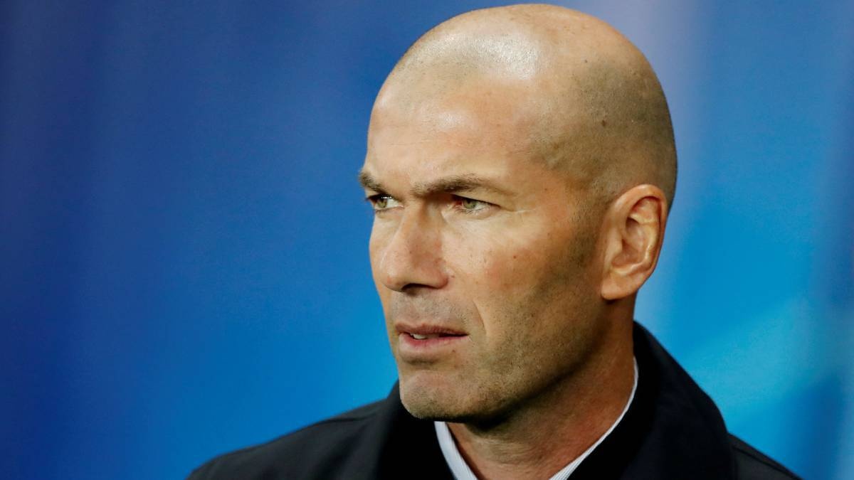 Real Madrid ton khoan tien khong lo neu muon sa thai Zidane hinh anh