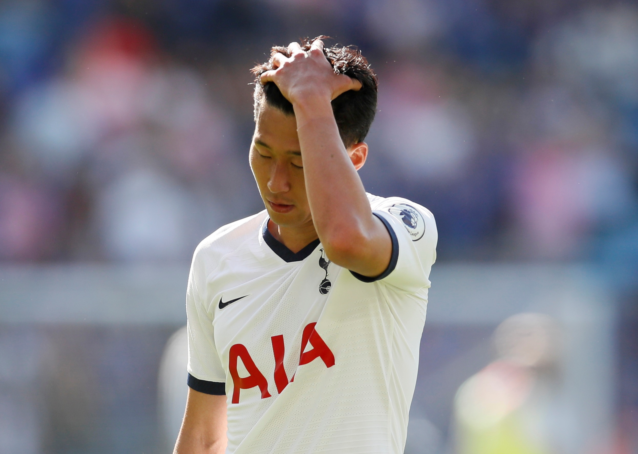 Son Heung-min vo duyen, Tottenham thua nguoc truoc Leicester hinh anh