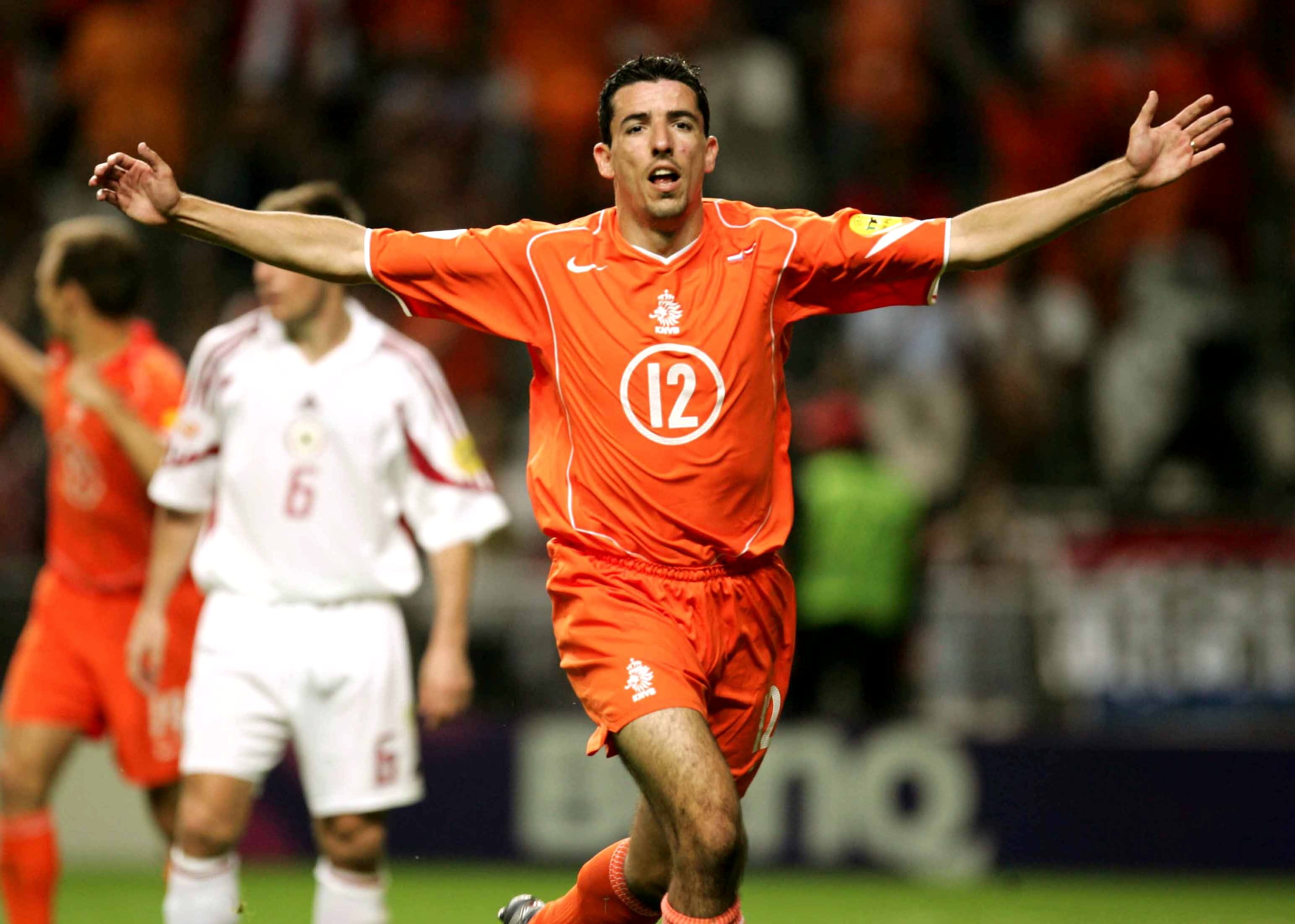 Van Quyet khong duoc trieu tap anh 3