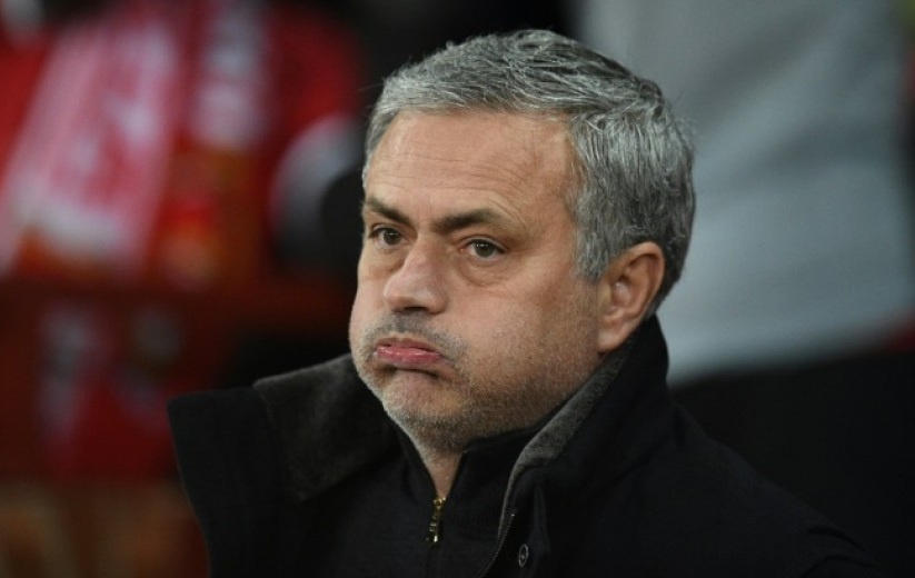 Mourinho: 'Toi dang bi sa thai, nhung MU gio con te hon' hinh anh