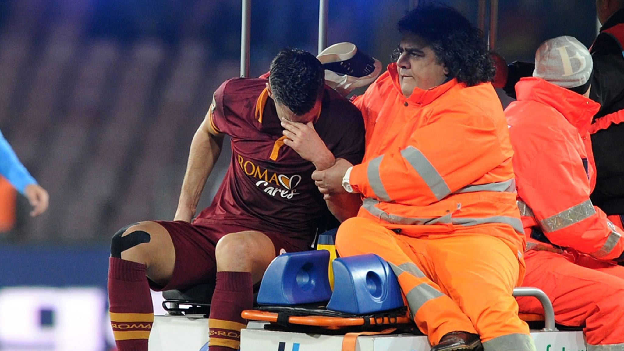 Xuan Truong chan thuong anh 13