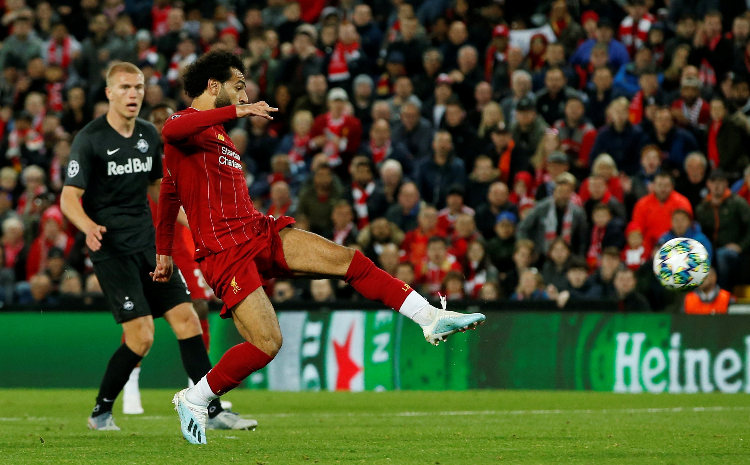 Liverpool vs Salzburg anh 13