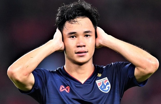 Thai Lan tim ra thu linh tan cong thay Chanathip Songkrasin hinh anh