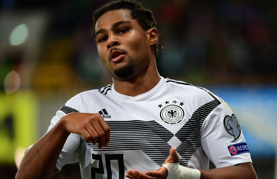 Gnabry lam dieu chua tung co trong lich su bong da Duc hinh anh