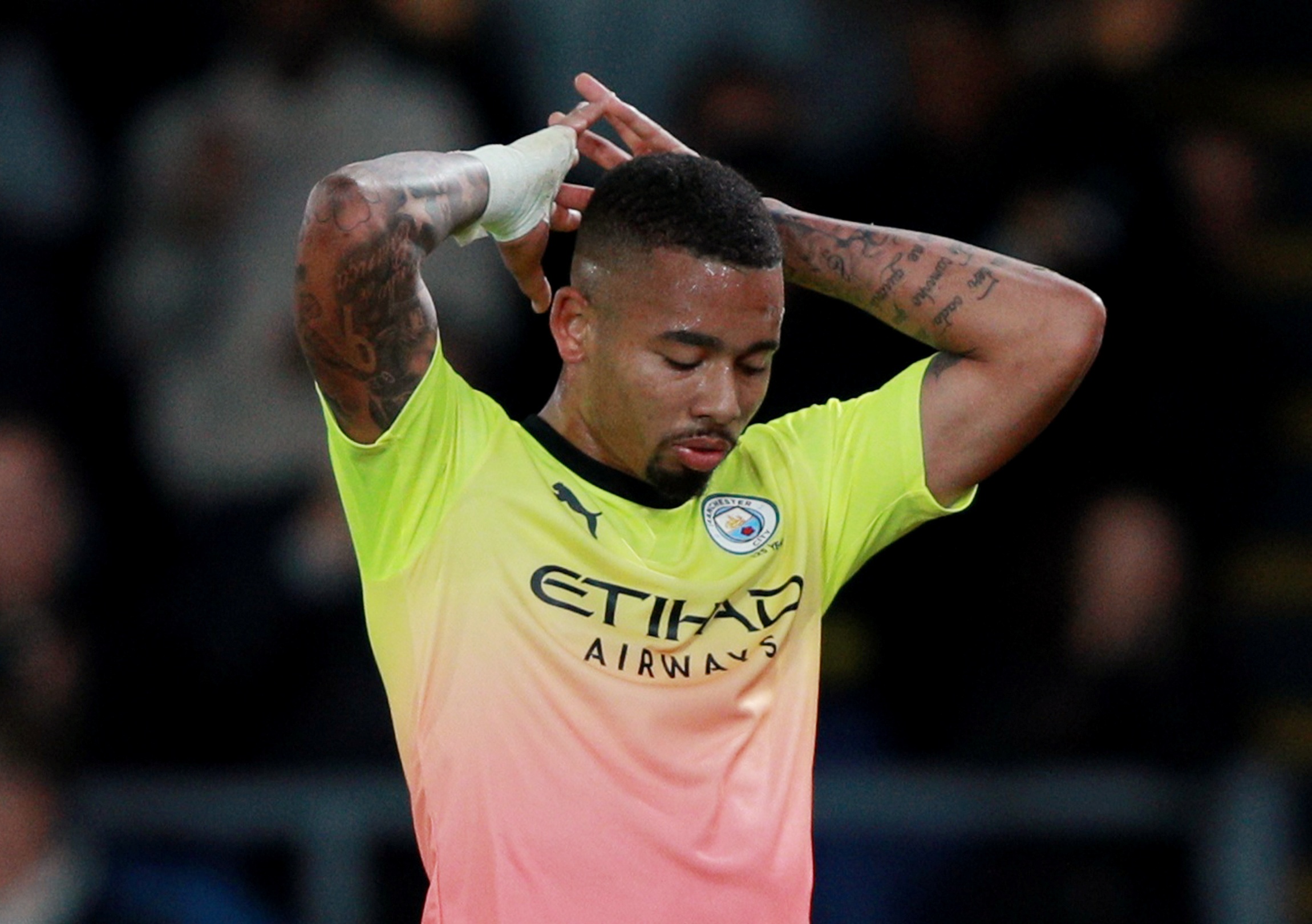 Gabriel Jesus khien CDV ngo ngang voi pha bong ich ky truoc De Bruyne hinh anh