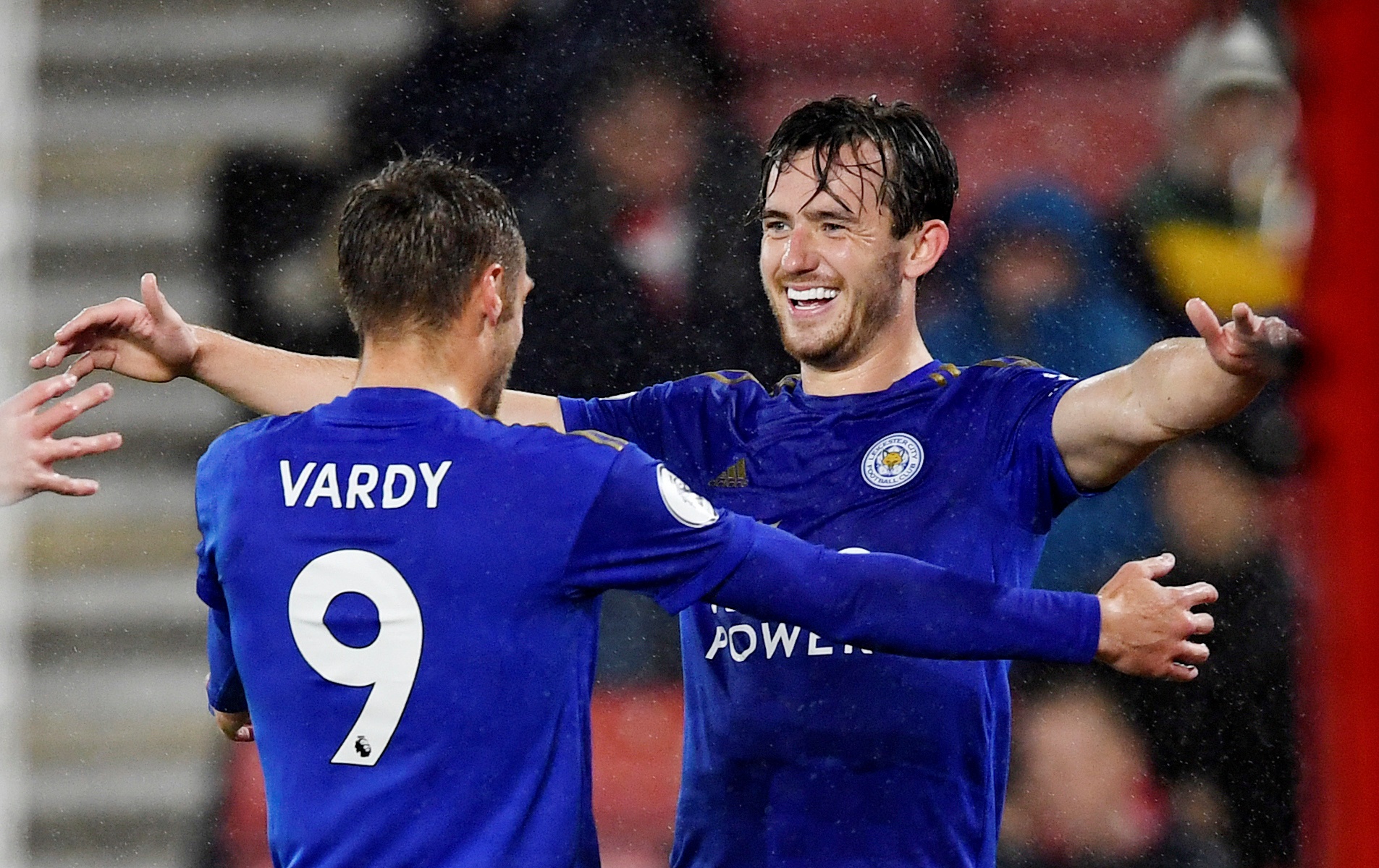 Leicester thang 9-0 anh 11