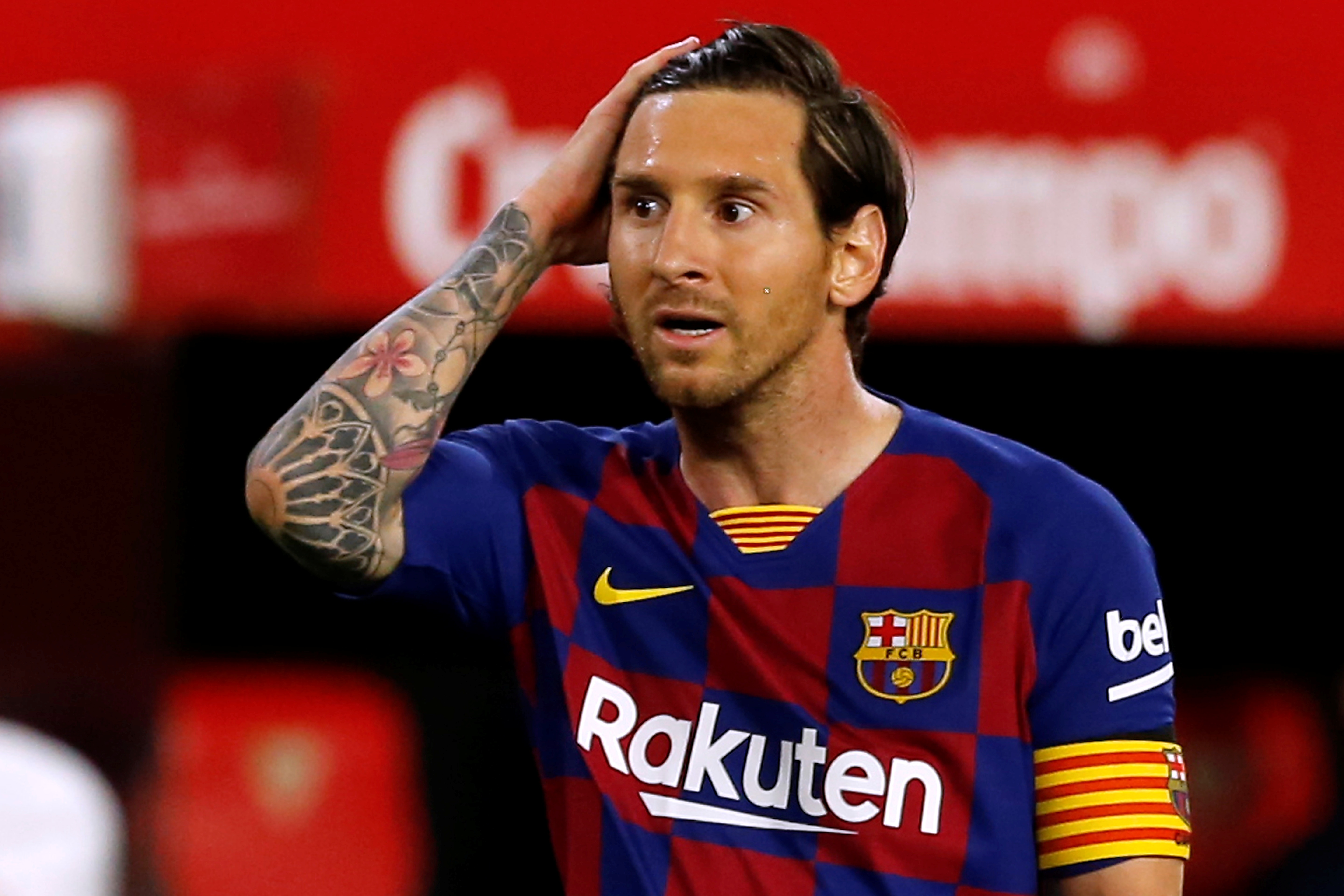 Messi khong cuu noi Barca hinh anh