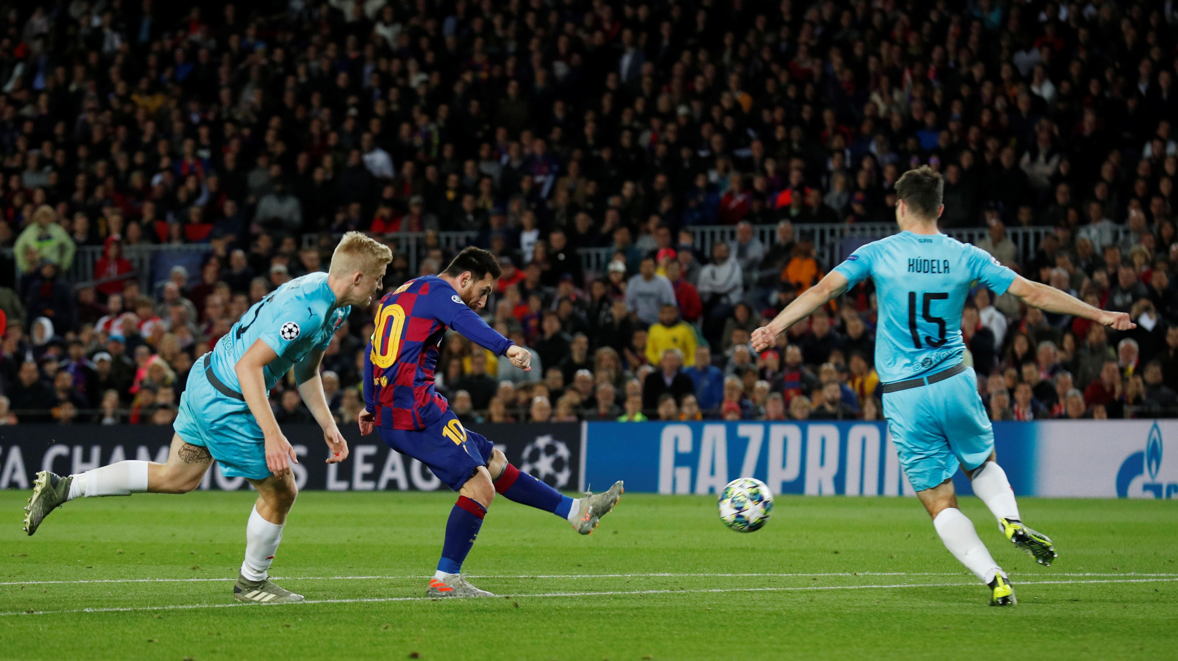 truc tiep Barca vs Slavia Prague anh 1