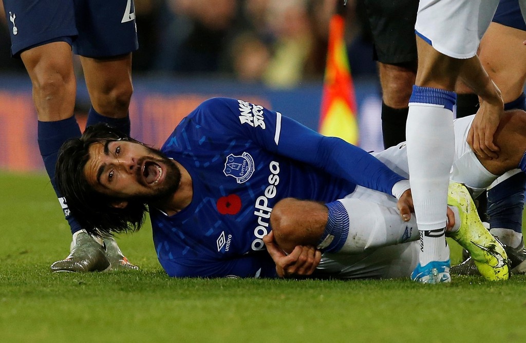 Andre Gomes lan dau len tieng sau va cham voi Son Heung-min hinh anh