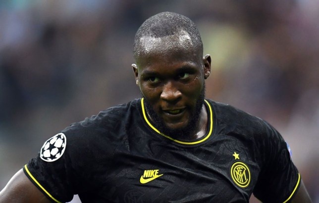 Lukaku mat hat-trick tai Champions League vi VAR hinh anh