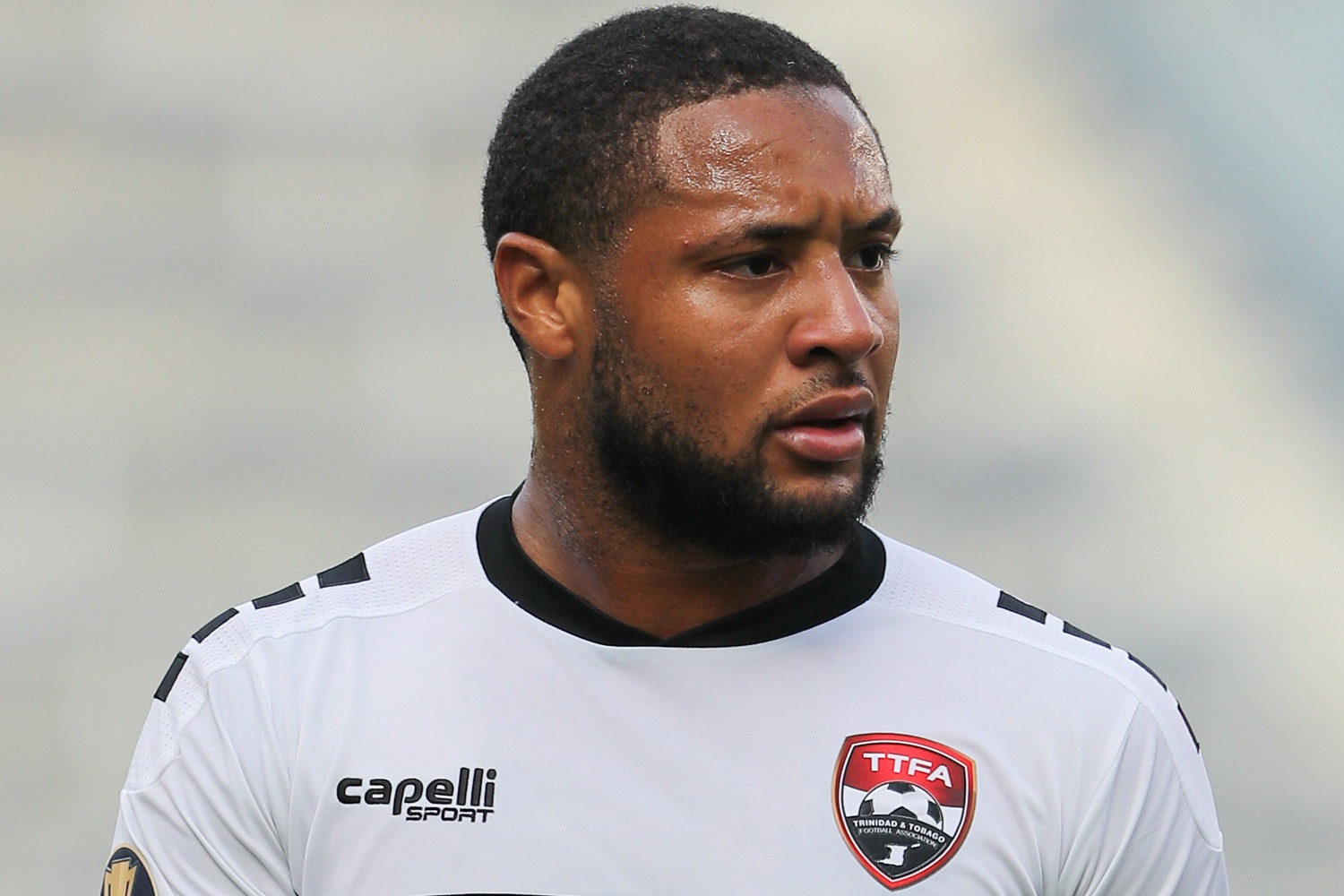 Tien dao 27 tuoi thiet mang vi oto phat no hinh anh