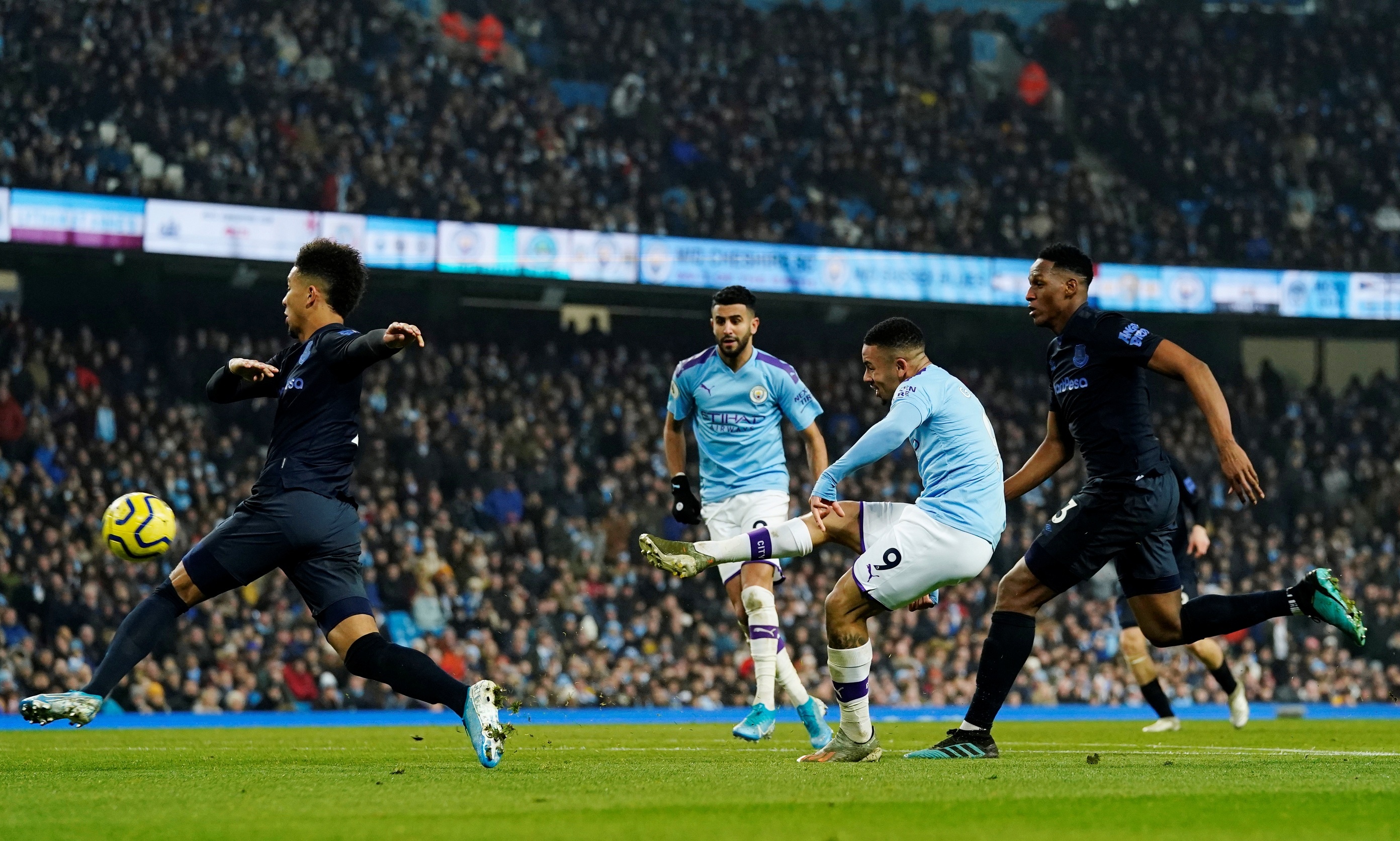 ket qua Man City vs Everton anh 7