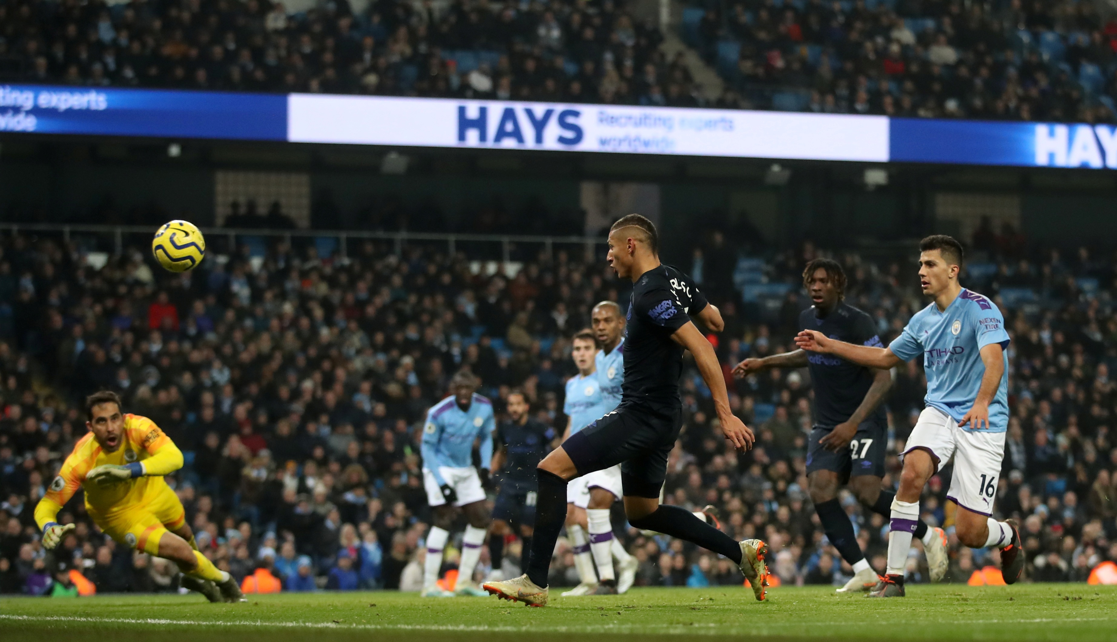 ket qua Man City vs Everton anh 9