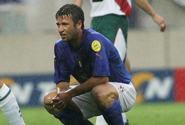 Nhung man 'di dem' loai doi thu trong lich su bong da hinh anh