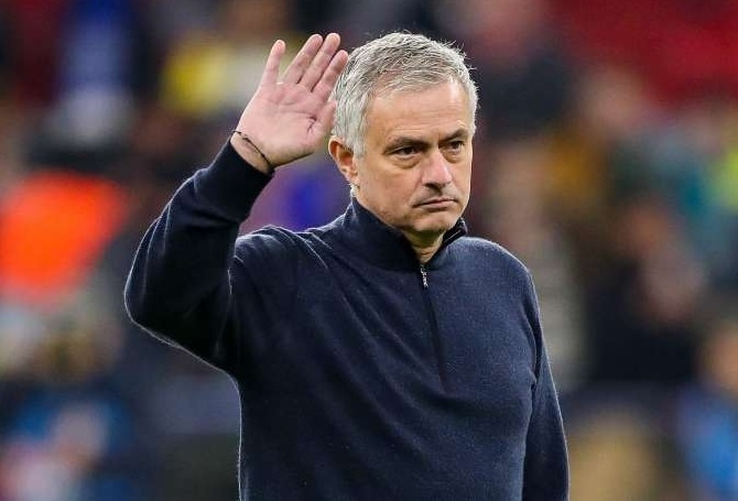 Mourinho duoc hoc tro tai Tottenham ca ngoi hinh anh