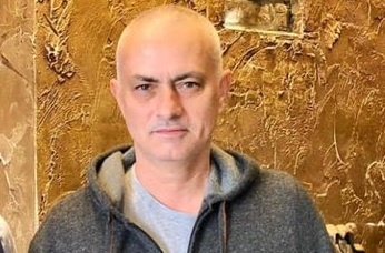 Jose Mourinho bat ngo cao troc hinh anh