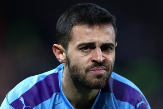 Ngoi sao dau tien muon roi Man City sau an phat hinh anh