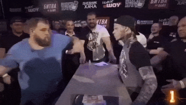 Nhung pha ra don uy luc trong cuoc thi bat tai tai Nga hinh anh