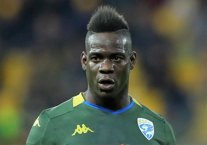 Balotelli bi tong tien trong vu cao buoc hiep dam co gai 16 tuoi? hinh anh