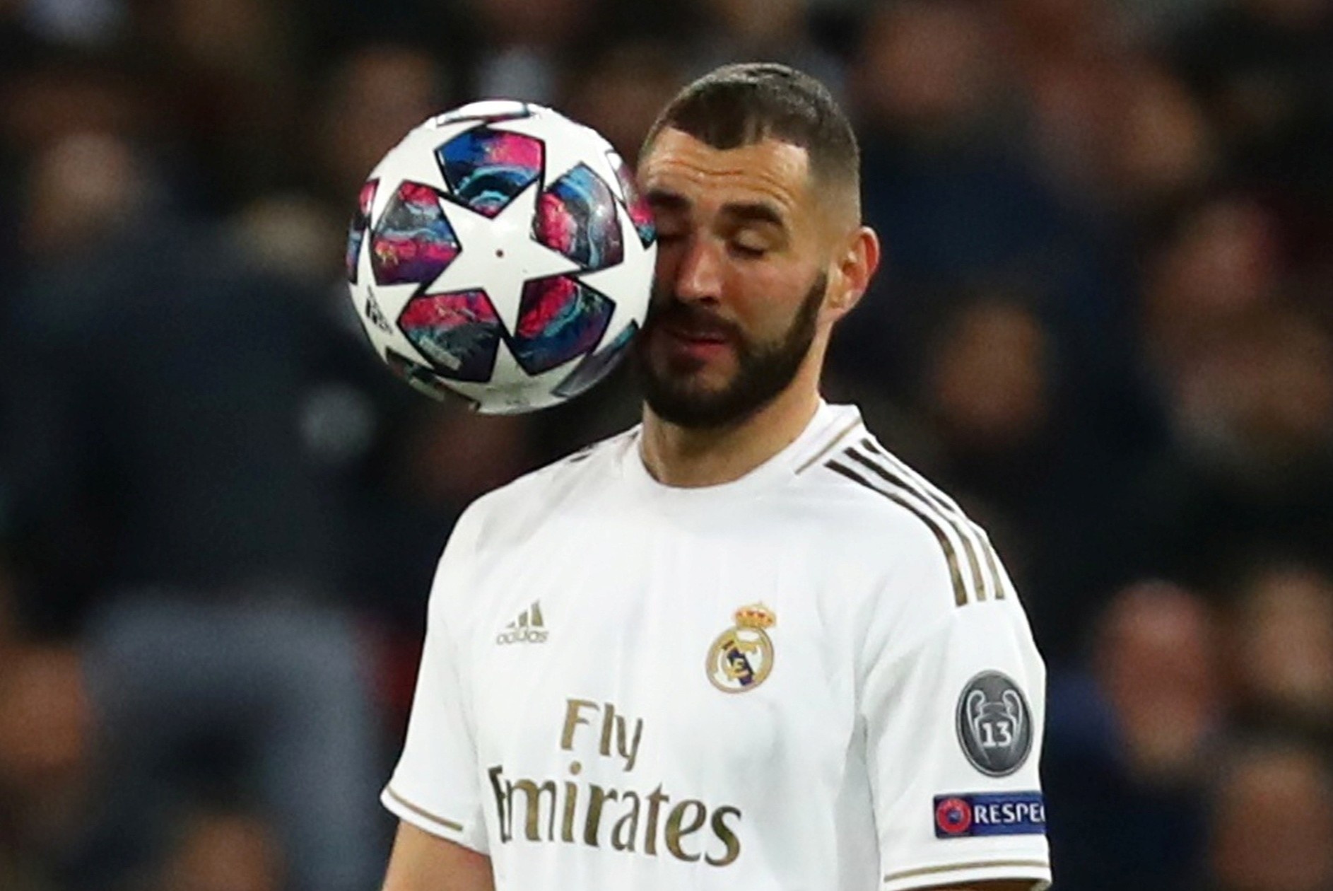 Ghi 2 ban trong 5 phut, Man City loi nguoc dong truoc Real o Bernabeu hinh anh