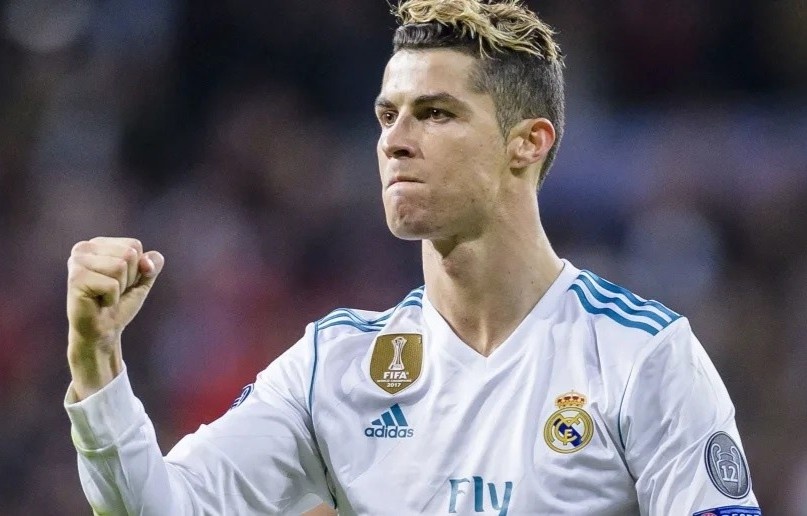 'Toi chua tung chi bao Ronaldo phai sut phat nhu the nao' hinh anh