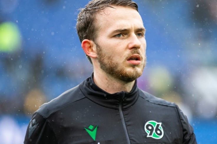 2 cau thu cung doi nhiem dich benh tai Duc hinh anh