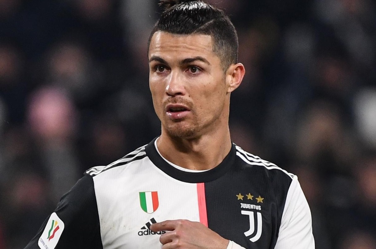 Fact-check: Ronaldo bo tron va nhung tin gia hinh anh