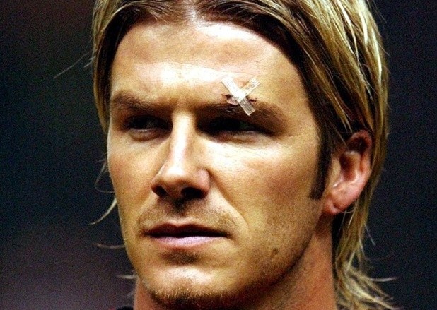 David Beckham va vet seo thay doi ca su nghiep hinh anh