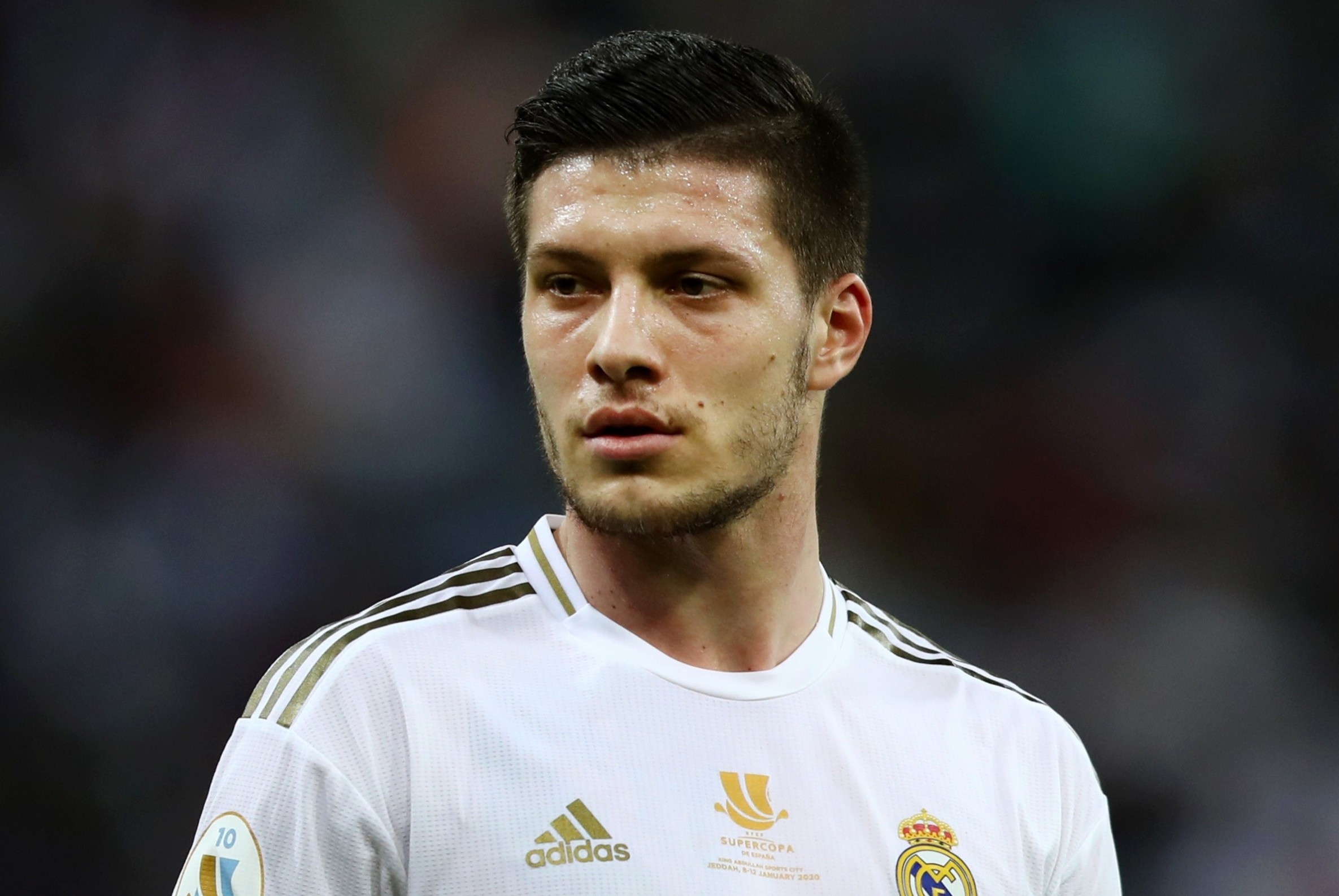 Sao Real bi chi trich vi tron cach ly ve nuoc an choi hinh anh