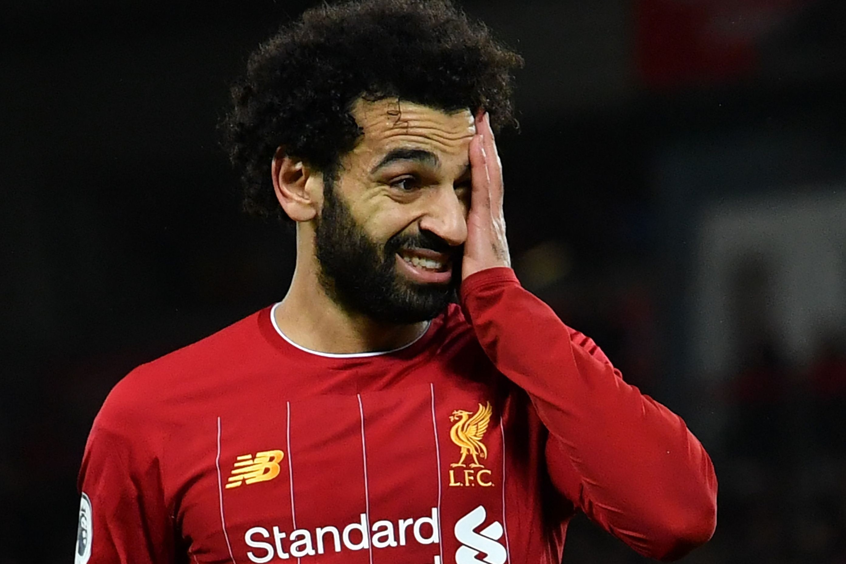 Chu tich UEFA tiet lo dieu kien de Premier League bi huy bo hinh anh