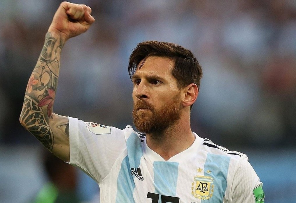 'Lionel Messi xuat sac hon Diego Maradona' hinh anh