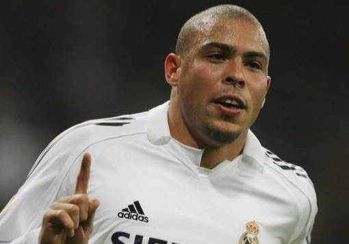 Ronaldo 'beo' chi can 14 giay de choc thung luoi Atletico hinh anh