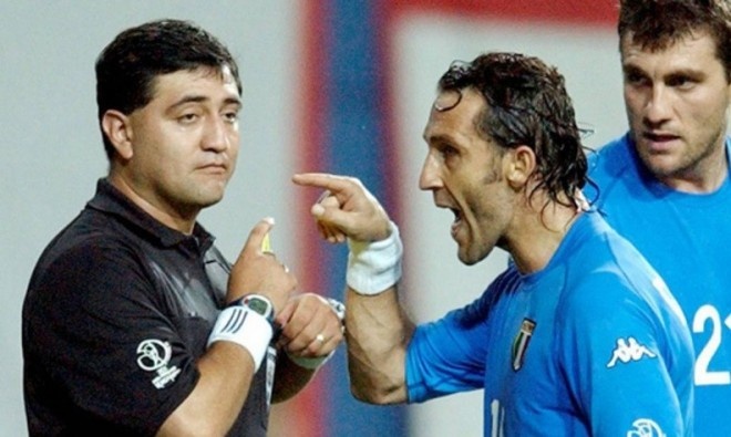 Thien vi Han Quoc tai World Cup, vua ao den mat ca su nghiep hinh anh