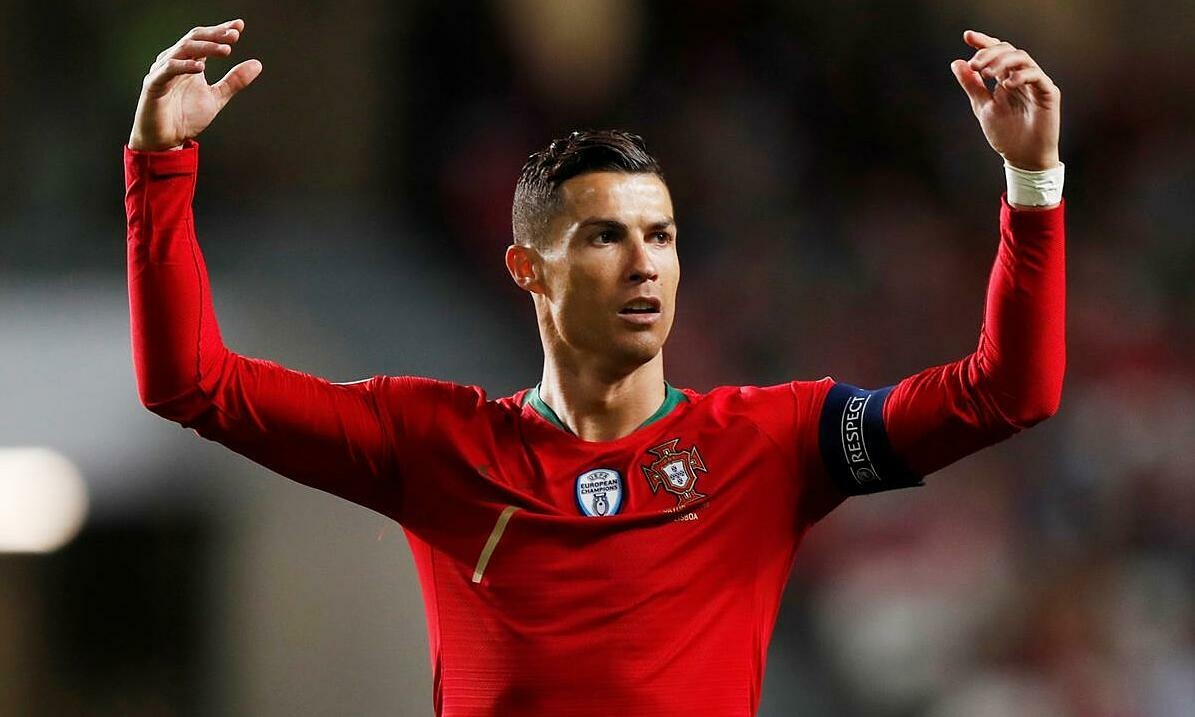 Ronaldo,  Messi anh 1