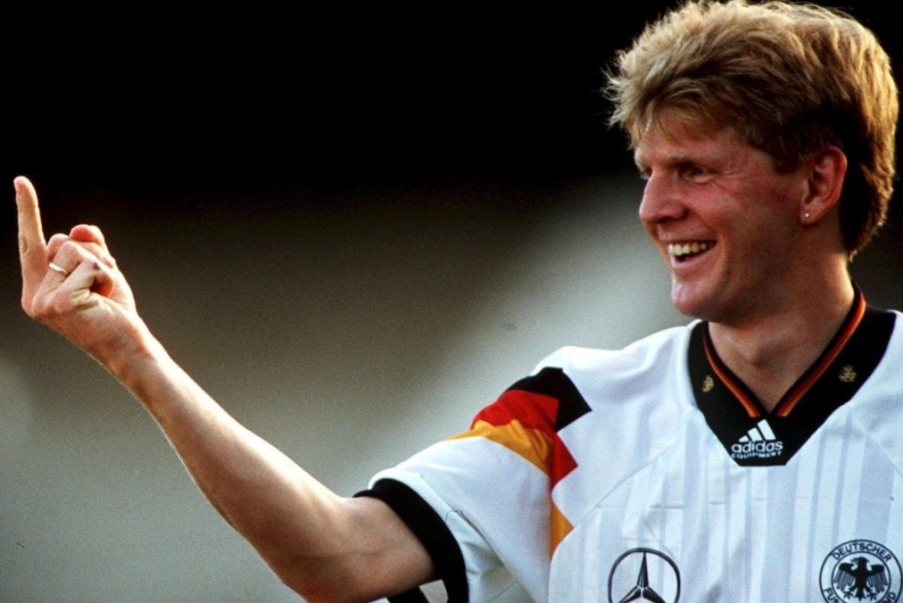 'Ngon tay thoi' khien Effenberg bi duoi khoi DT Duc hinh anh