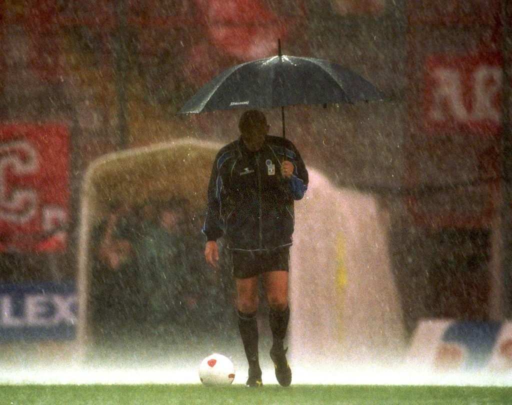 Con mua lich su khien Juventus mat chuc vo dich dung vong cuoi hinh anh